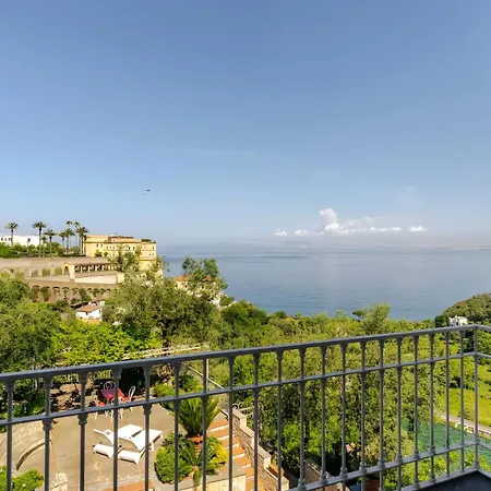 Alexandra Villa